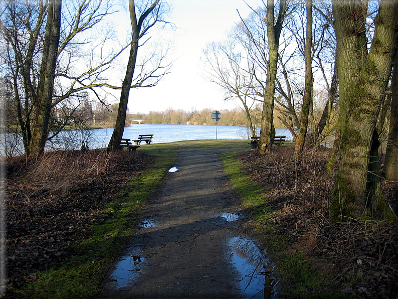 foto Lungo il fiume Fulda